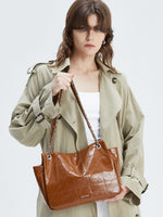 Load image into Gallery viewer, Smting | quilted golden chain bag