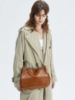 Load image into Gallery viewer, Smting | quilted golden chain bag