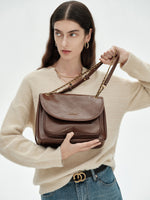 Load image into Gallery viewer, Smting | golden chain flap bag