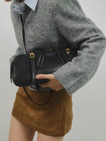 Load image into Gallery viewer, Smting | Large Leather Baguette Bag
