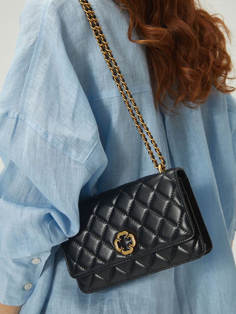 Smting | Four-Leaf Clover Clasp Quilted Golden Chain Bag