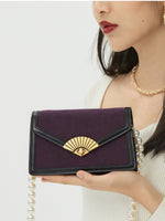 Load image into Gallery viewer, Smting | pearl chain mini flap bag with Folding Fan Lock
