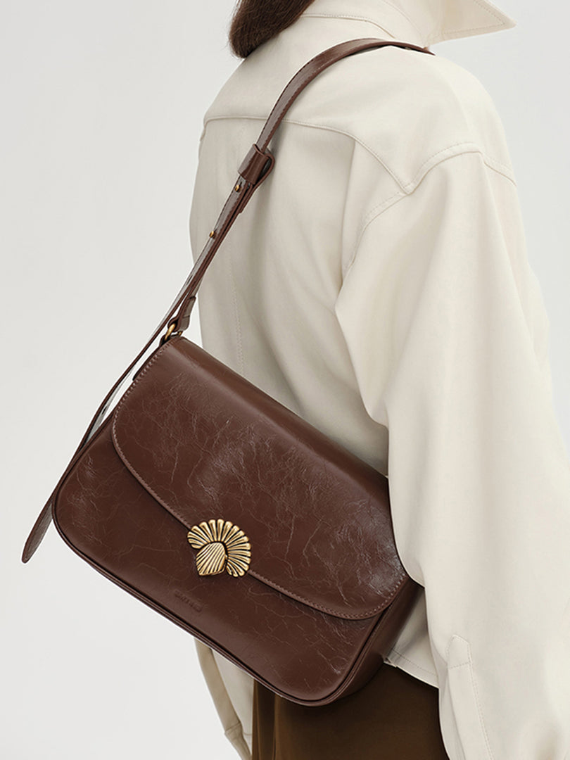 Smting | Flap Bag with Shell Lock